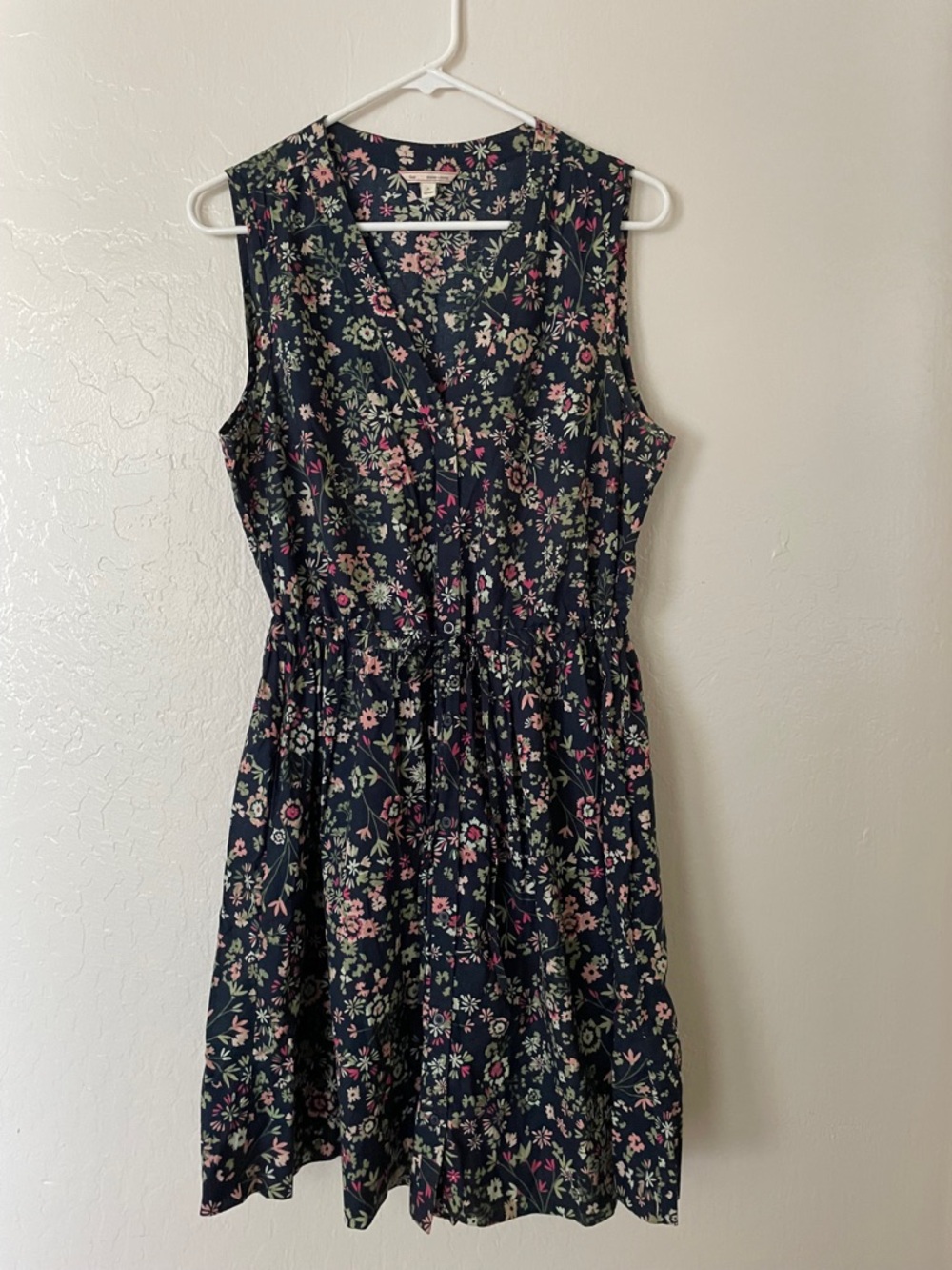 GAP Navy Floral Sleeveless V-Neck Dress